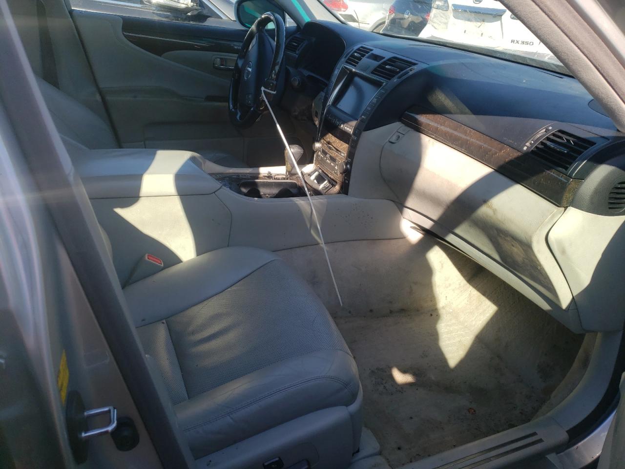 Photo 5 from auction – 2007 LEXUS LS 460 with VIN JTHBL46F475045926