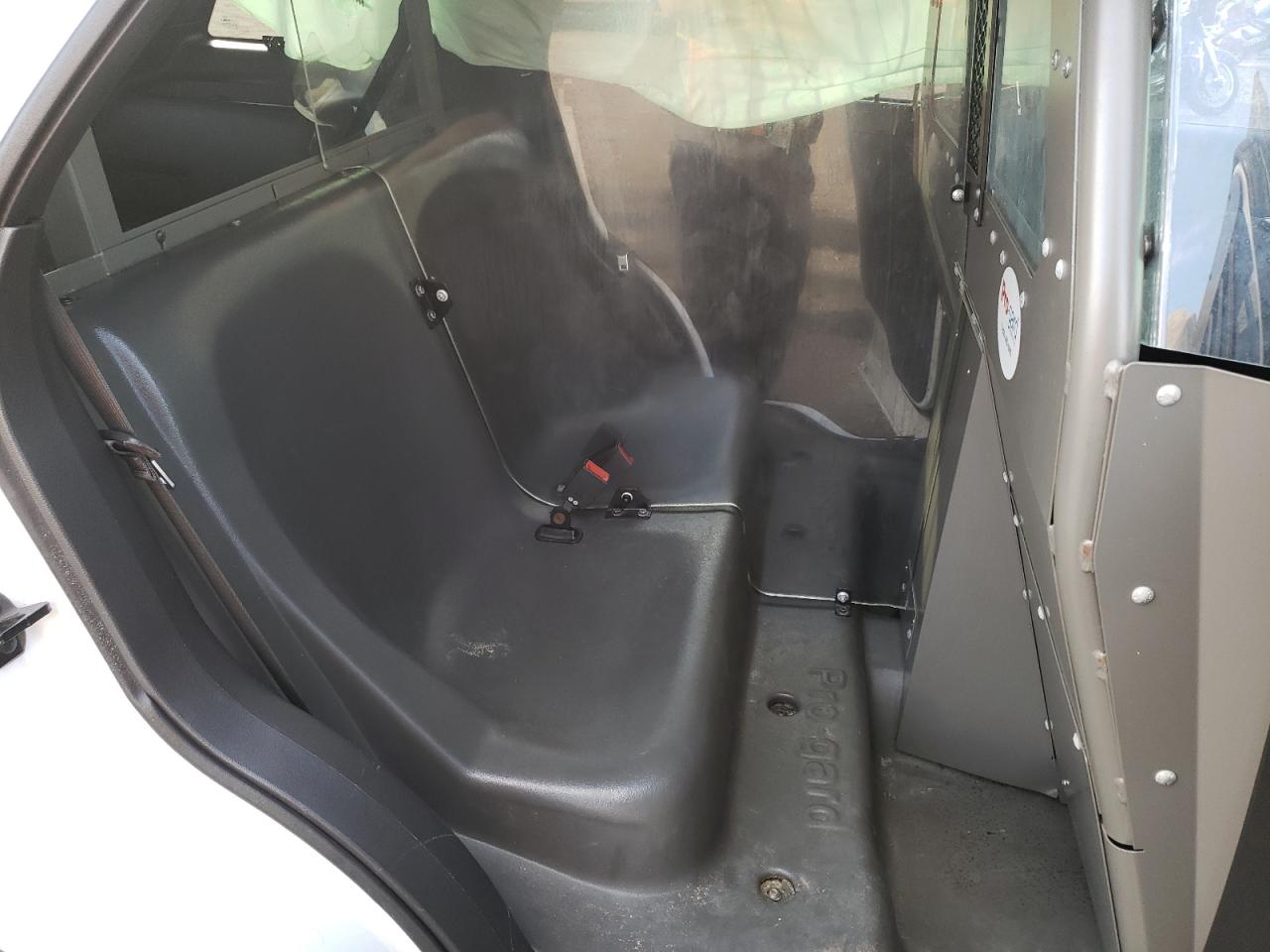 Photo 6 from auction – 2015 FORD EXPLORER P with VIN 1FM5K8AR9FGB75323
