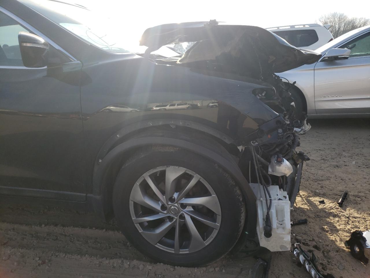 Photo 9 from auction – 2015 NISSAN ROGUE S with VIN 5N1AT2MV9FC775803