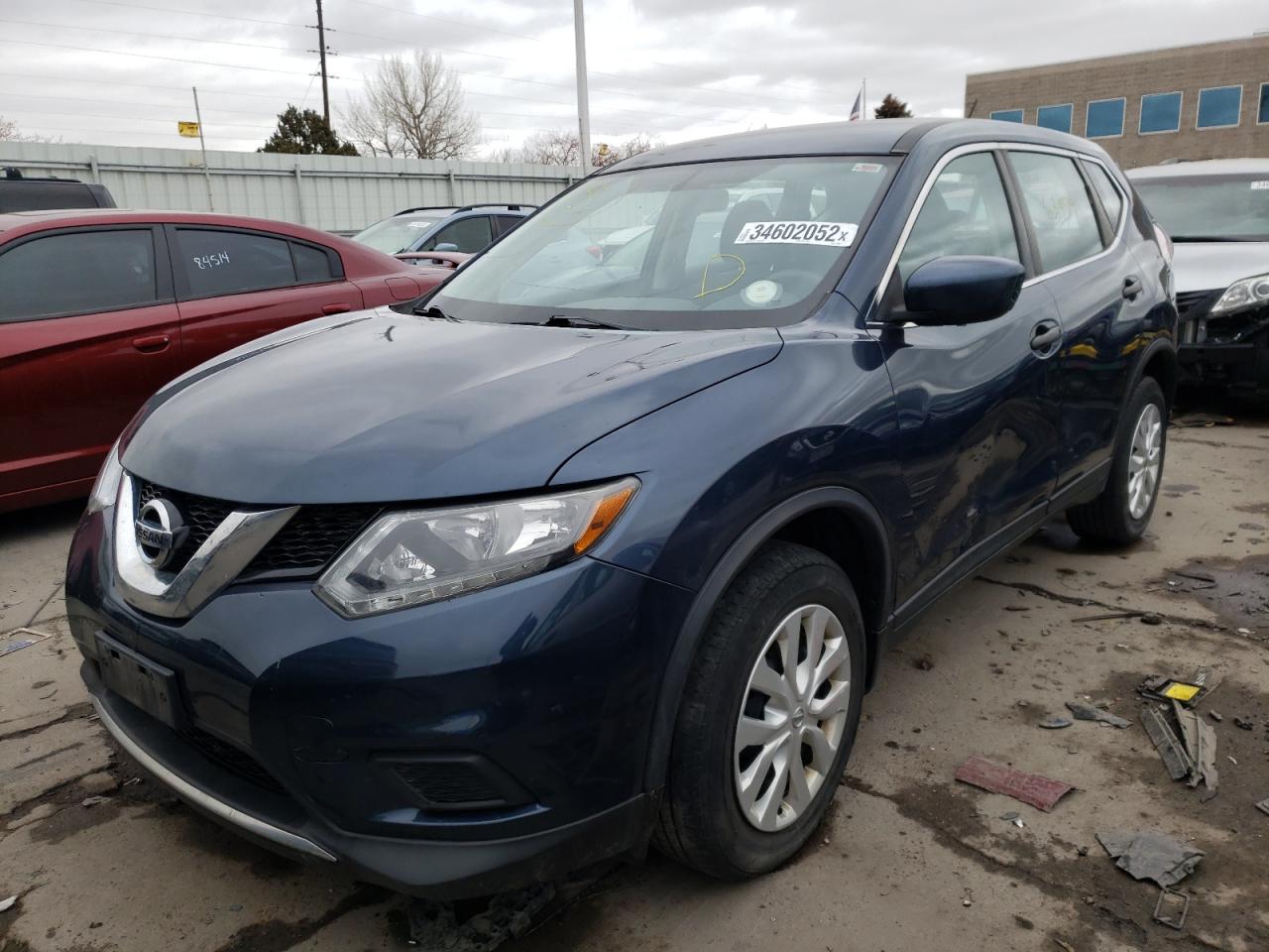 Photo 2 from auction – 2016 NISSAN ROGUE S with VIN KNMAT2MVXGP613807