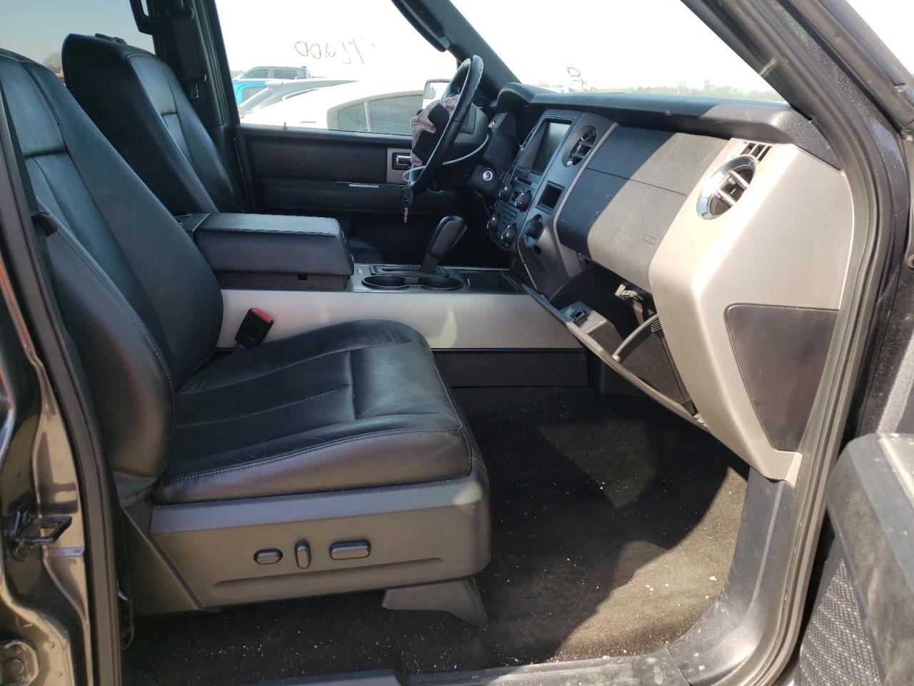 Photo 5 from auction – 2015 FORD EXPEDITION with VIN 1FMJK1HT5FEF08524
