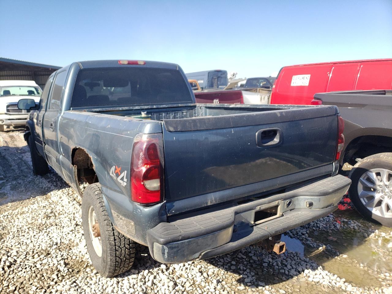 Фото 3 с аукциона – 2007 CHEVROLET SILVERADO с VIN 1GCHK23D77F172248