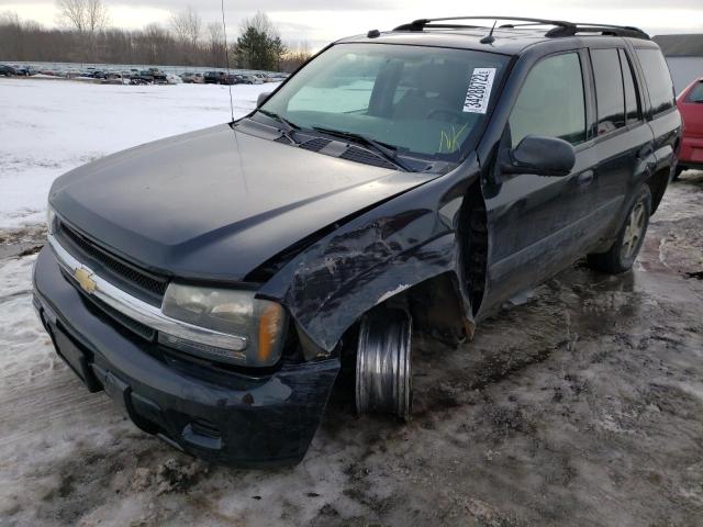 Photo 2 from auction – 2005 CHEVROLET TRAILBLAZE with VIN 1GNDT13S352255630