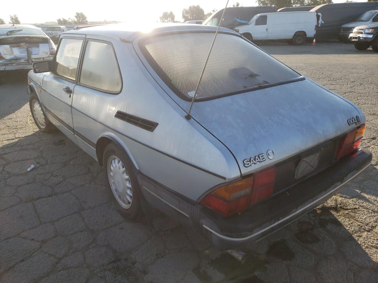 Photo 3 from auction – 1992 SAAB 900 BASE with VIN YS3AK36E5N2016038