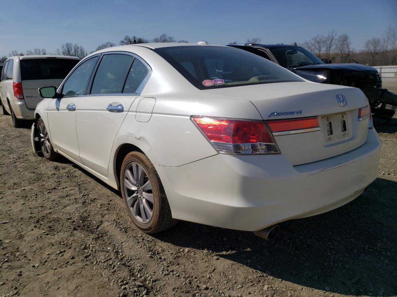 Photo 3 from auction – 2011 HONDA ACCORD with VIN 1HGCP3F83BA010155