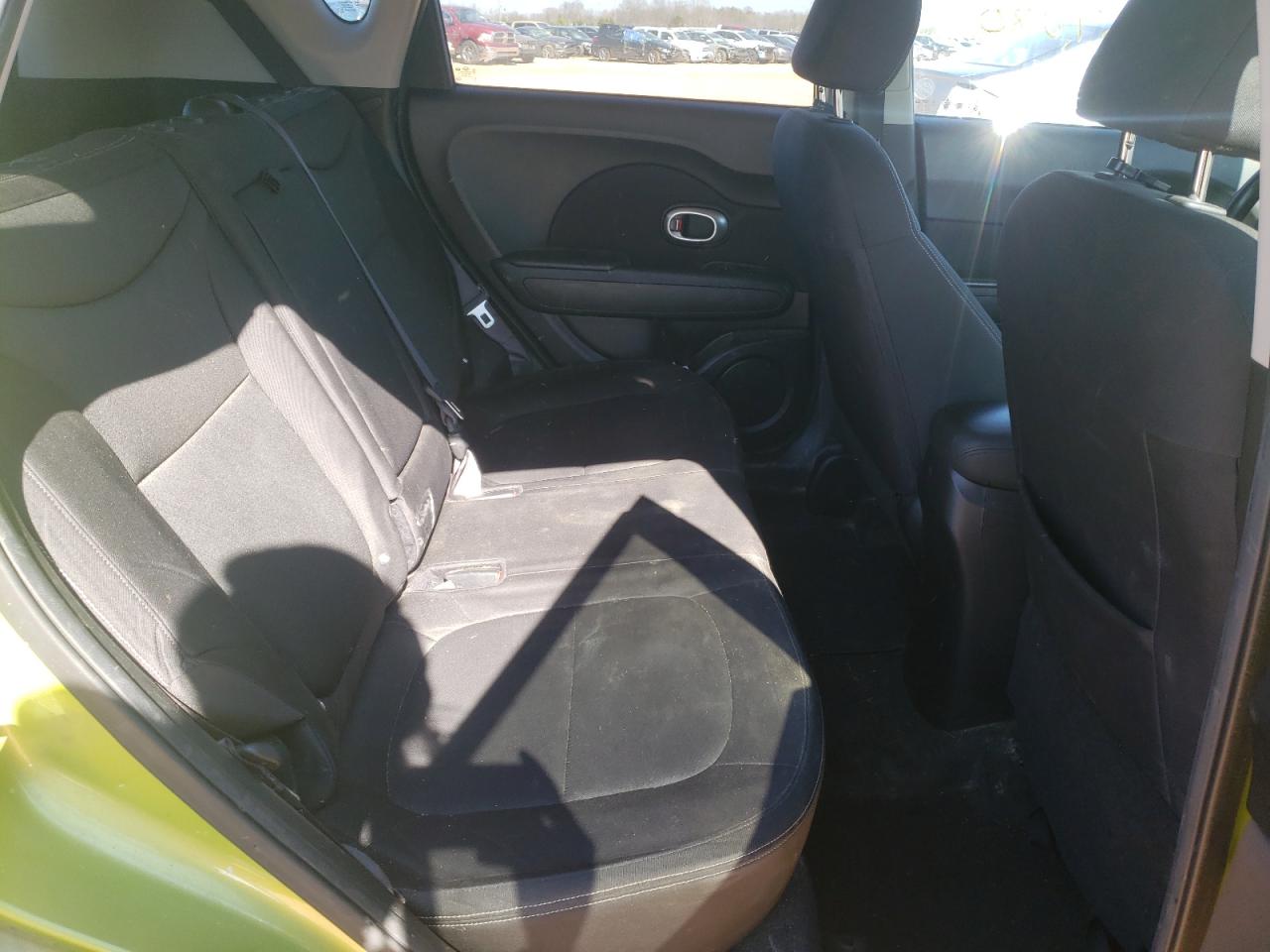 Photo 6 from auction – 2014 KIA SOUL with VIN KNDJN2A27E7723585