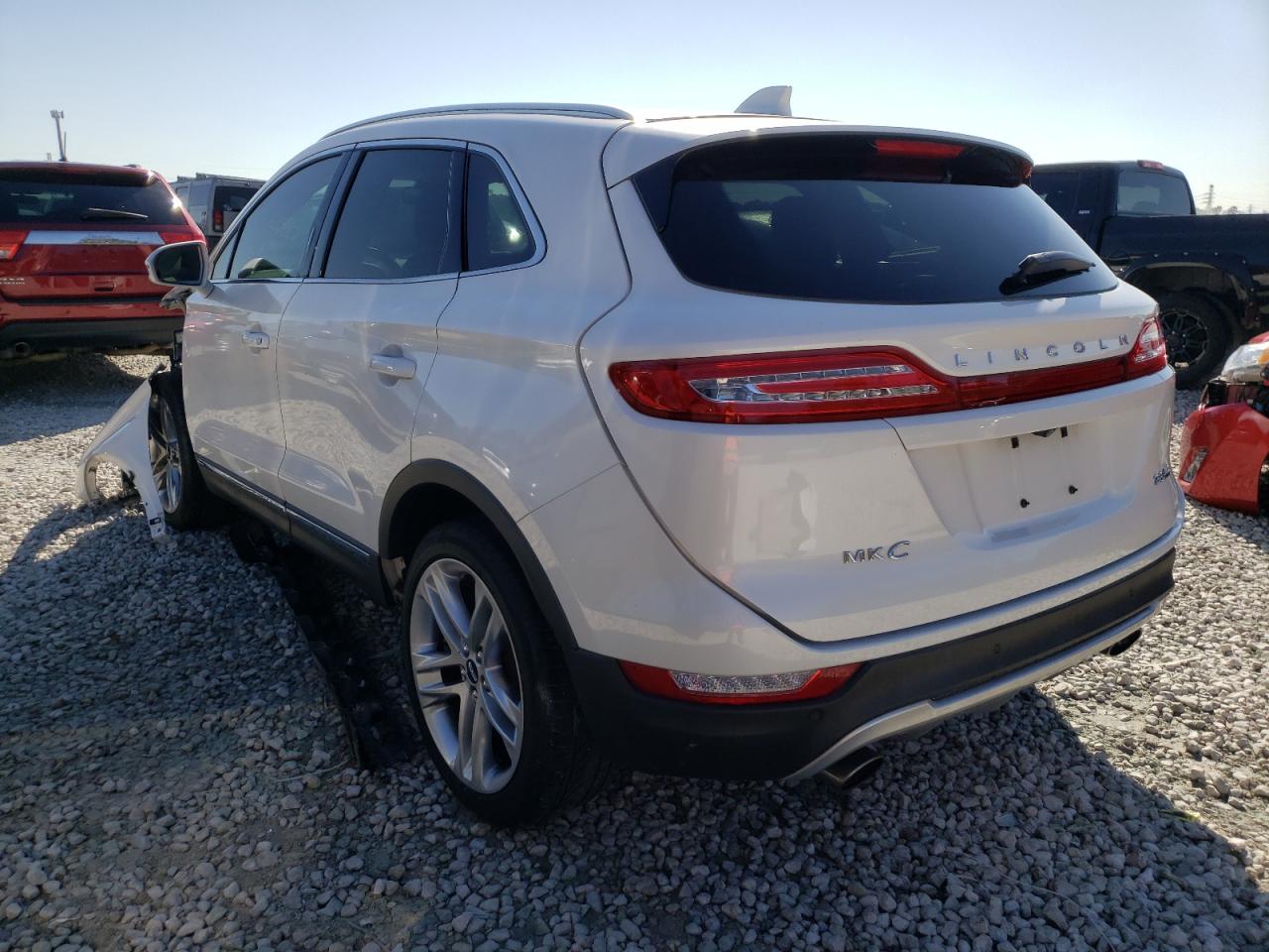 Foto 3 de la subasta – 2015 LINCOLN MKC con VIN 5LMTJ2AH7FUJ03601