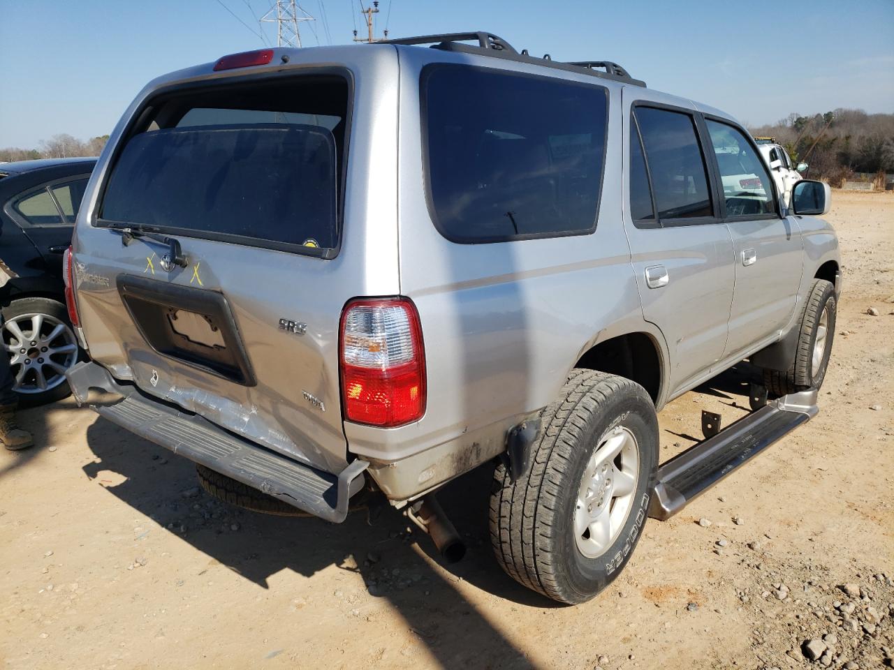 Photo 4 from auction – 2001 TOYOTA 4RUNNER SR with VIN JT3GN86R110202873