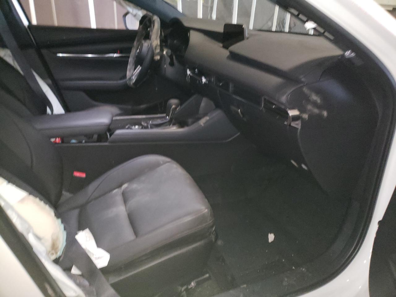 Foto 5 de la subasta – 2021 MAZDA 3 con VIN JM1BPBJY6M1402903