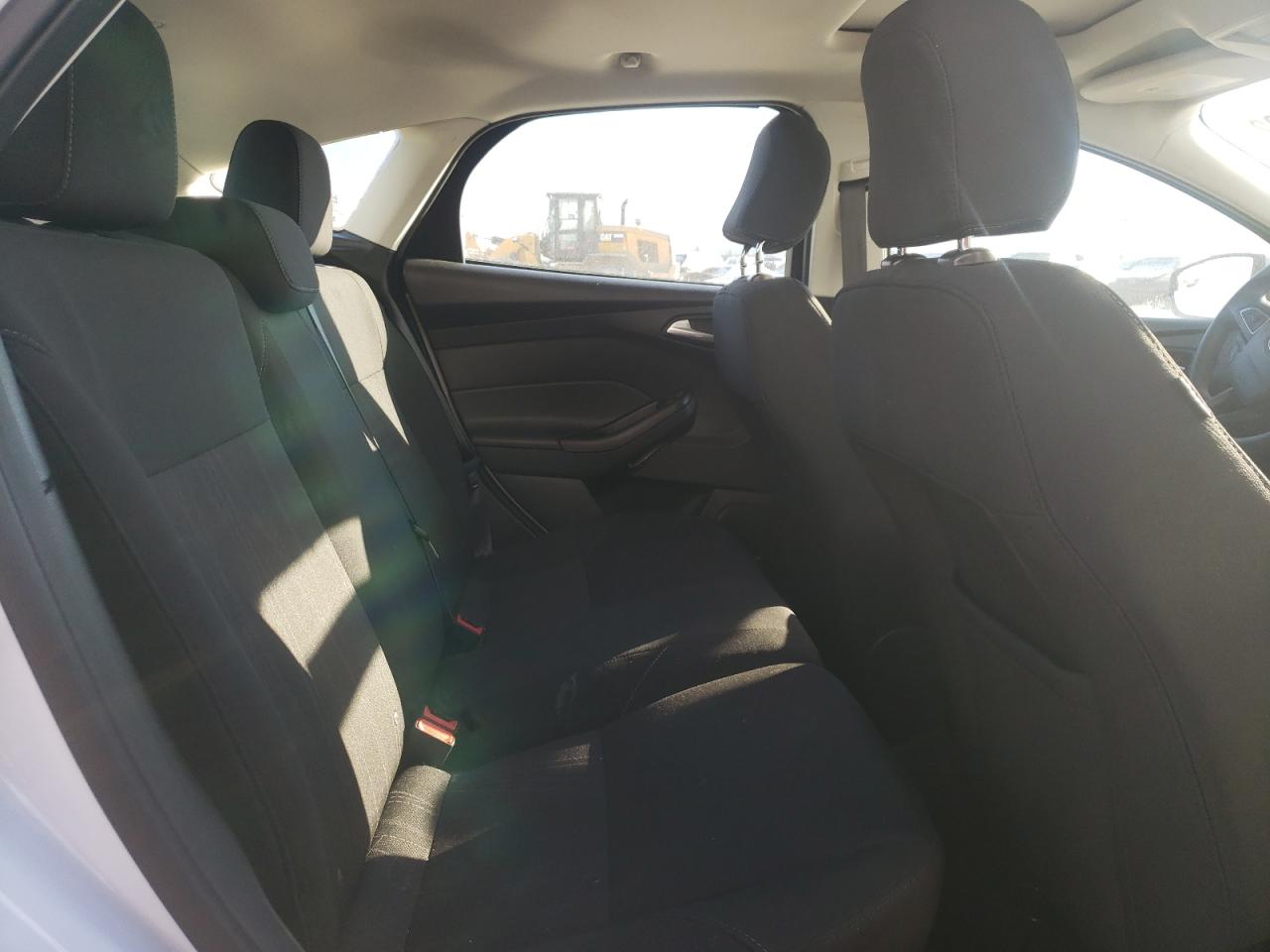 Photo 6 from auction – 2017 FORD FOCUS SEL with VIN 1FADP3M23HL254540