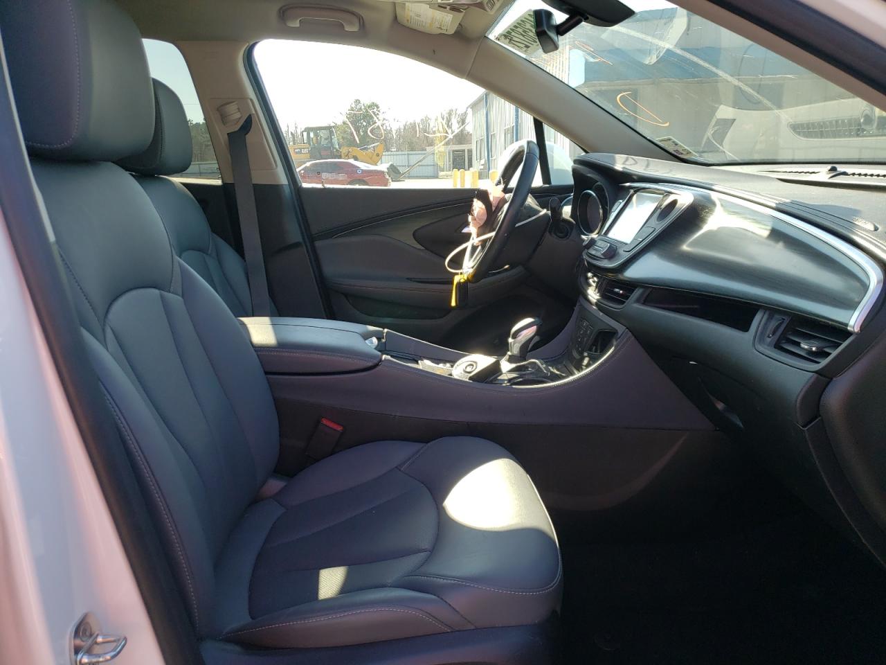Photo 5 from auction – 2020 BUICK ENVISION E with VIN LRBFXCSA8LD214498