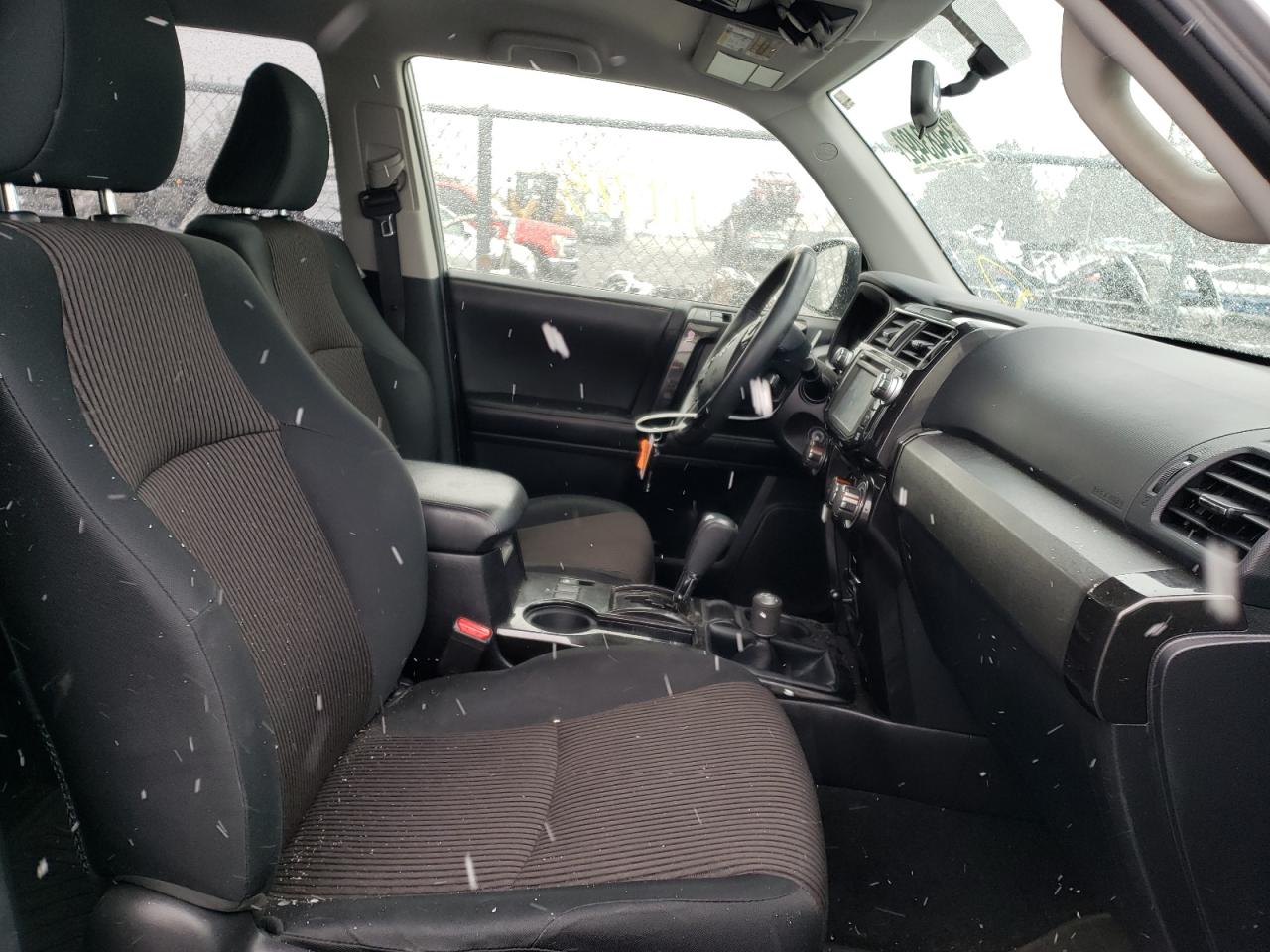 Photo 5 from auction – 2015 TOYOTA 4RUNNER SR with VIN JTEBU5JR4F5263641