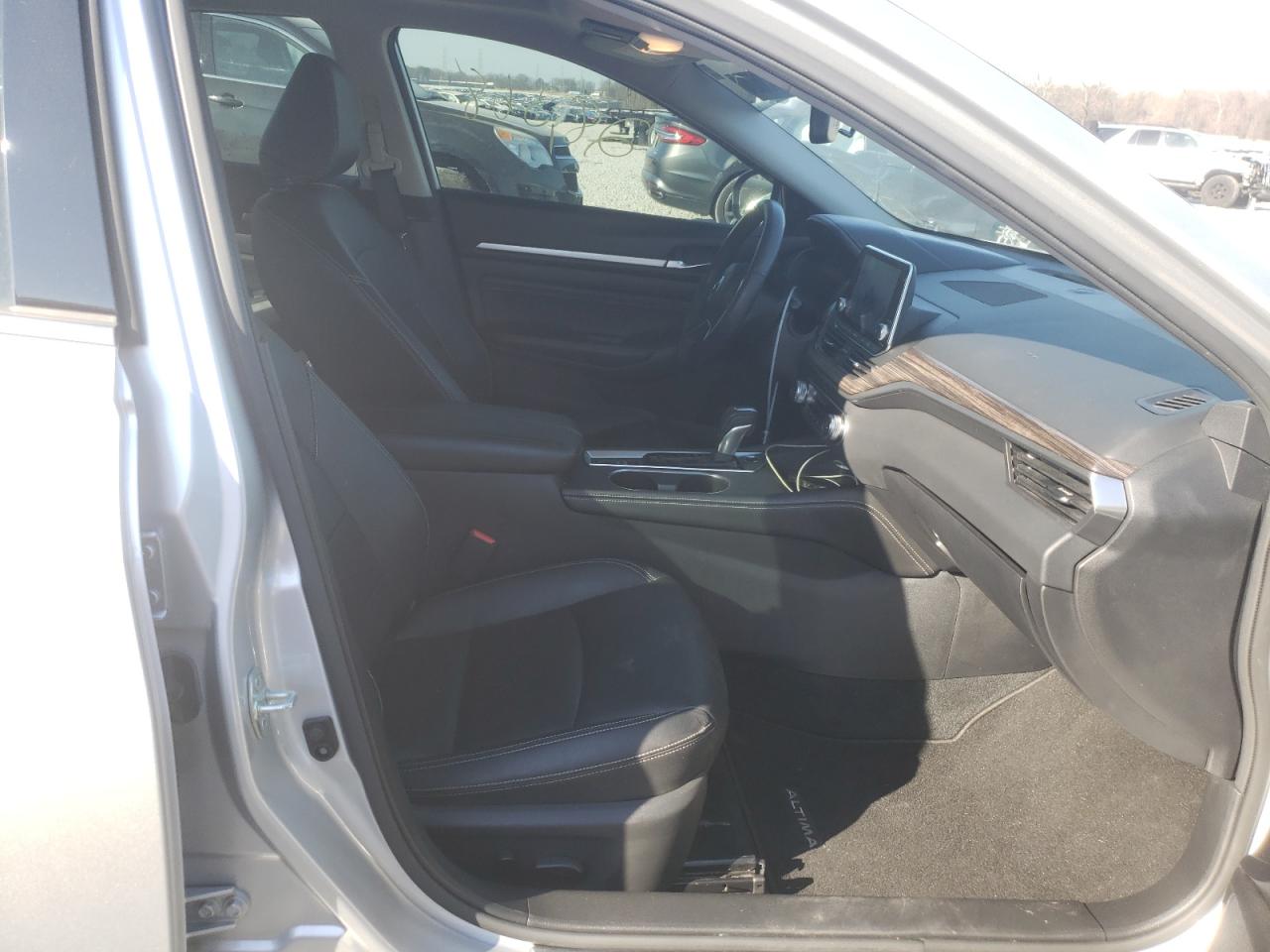 Photo 5 from auction – 2019 NISSAN ALTIMA SL with VIN 1N4BL4EV2KC215754
