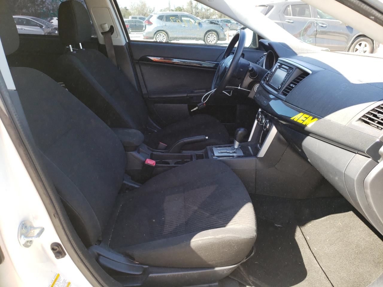 Photo 5 from auction – 2017 MITSUBISHI LANCER ES with VIN JA32U2FU5HU012067