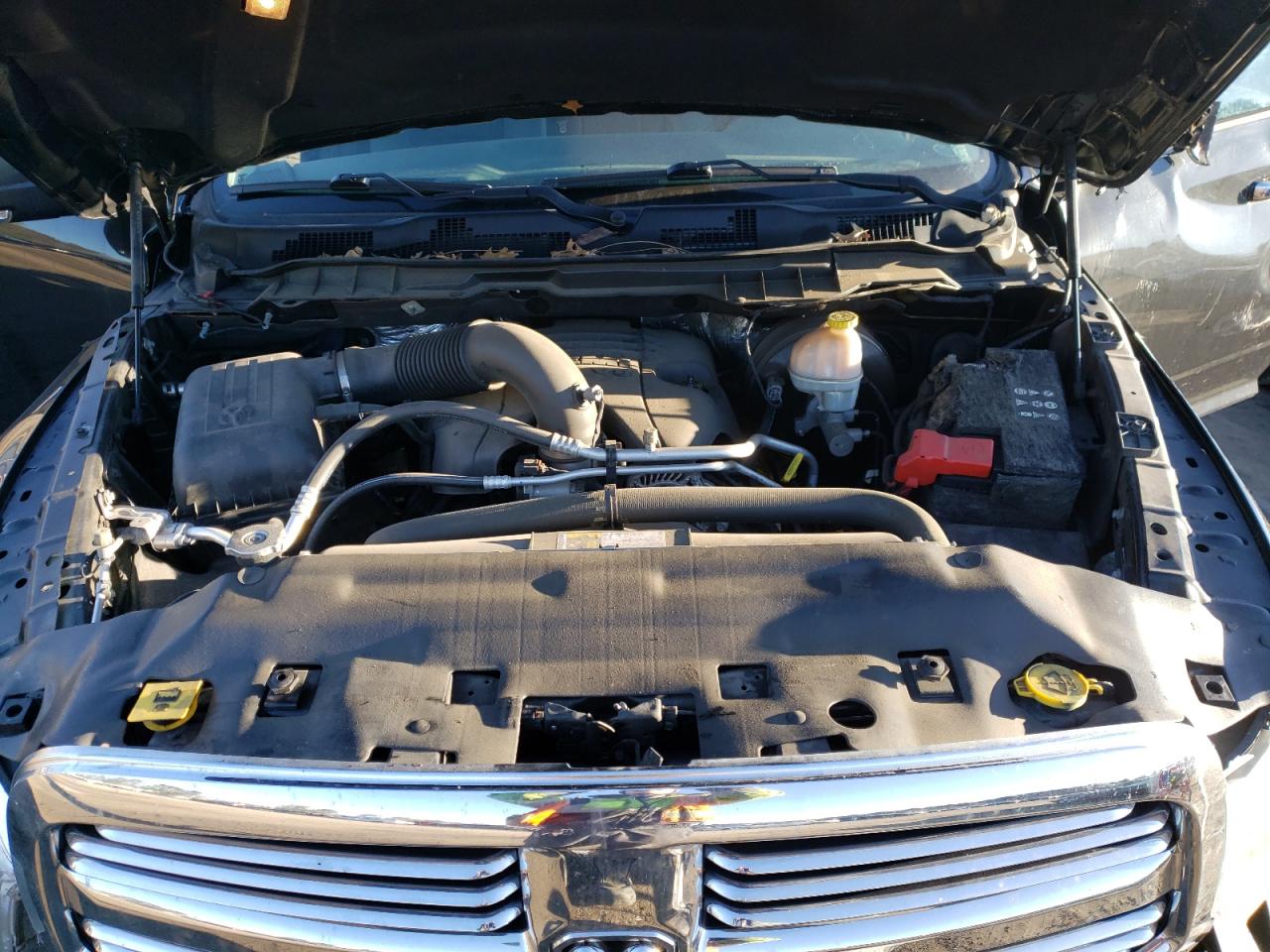 Photo 7 from auction – 2016 RAM 1500 SLT with VIN 3C6RR7LT0GG263033