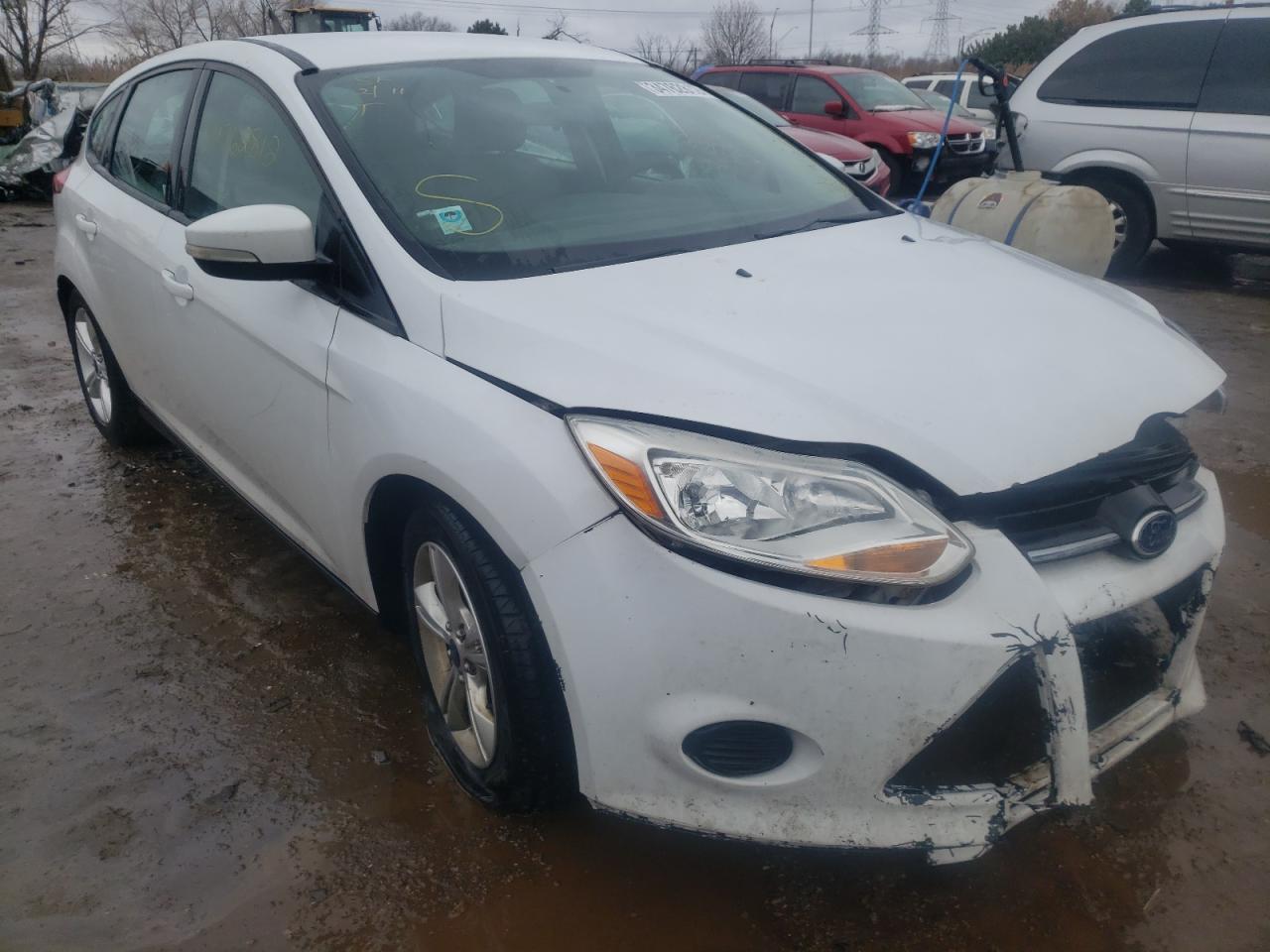 FORD FOCUS SE 2013 with VIN 1FADP3K28DL303437 - Photo from auction
