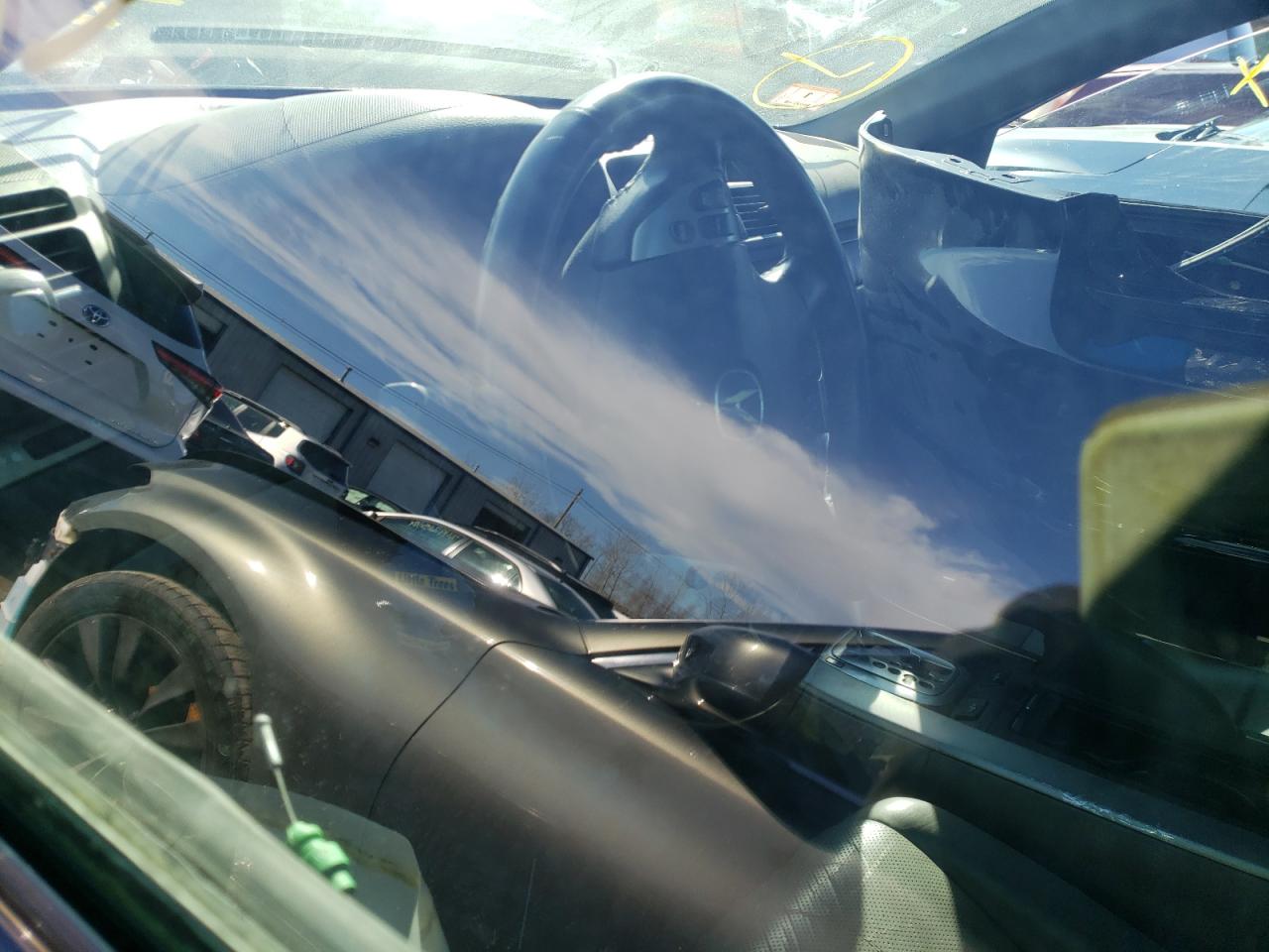 Photo 8 from auction – 2005 ACURA TL with VIN 19UUA662X5A033570