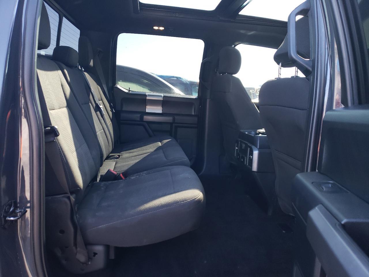Photo 6 from auction – 2017 FORD 1100 with VIN 1FTEW1EF4HFB78817