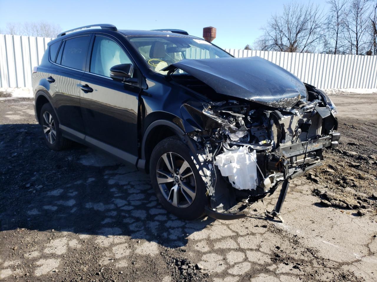 TOYOTA RAV4 XLE 2017 with VIN 2T3RFREV2HW544697 - Photo from auction