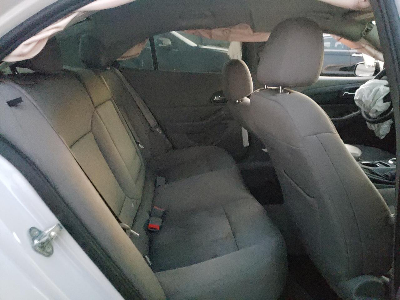 Photo 6 from auction – 2015 CHEVROLET MALIBU LS with VIN 1G11B5SL7FF165481
