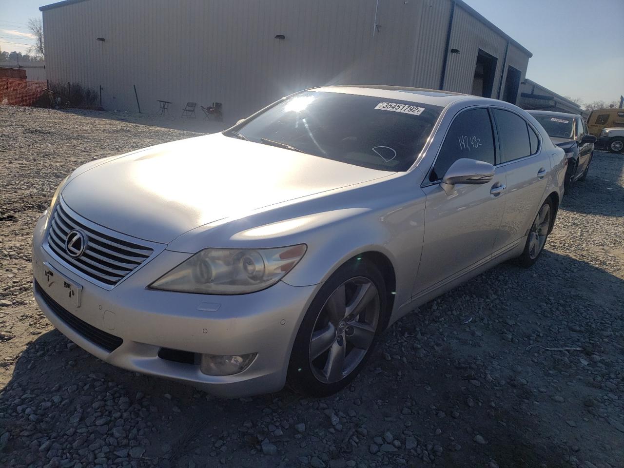 Photo 2 from auction – 2011 LEXUS LS 460 with VIN JTHBL5EF7B5106332