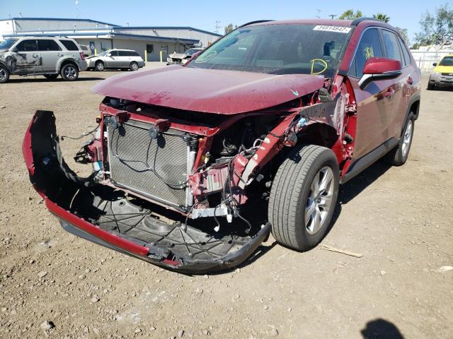 Photo 2 from auction – 2020 TOYOTA RAV4 XLE with VIN JTMP1RFV7LJ036057