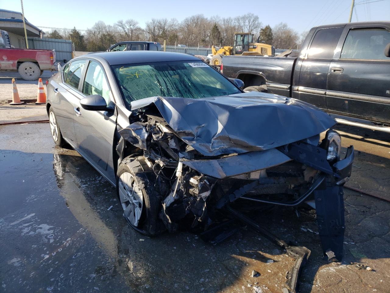 NISSAN ALTIMA S 2019 with VIN 1N4BL4BV4KC145453 - Photo from auction