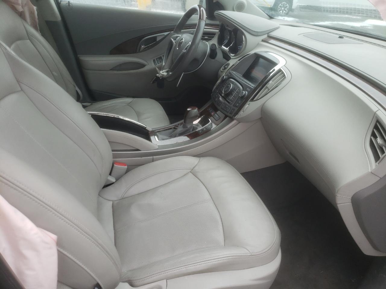 Photo 5 from auction – 2011 BUICK LACROSSE C with VIN 1G4GE5GD2BF246694