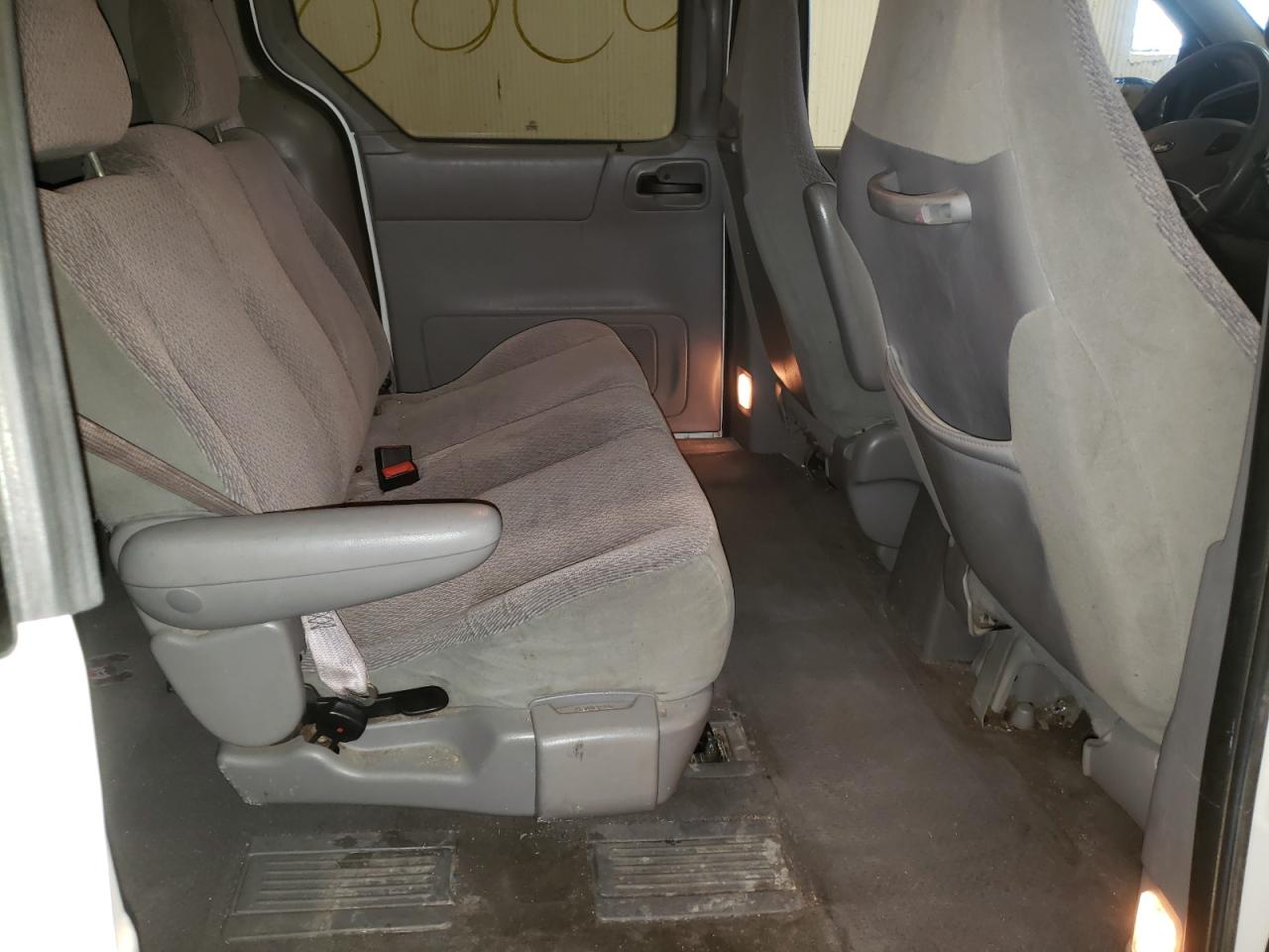 Photo 6 from auction – 2003 FORD WINDSTAR L with VIN 2FMZA51493BB05623