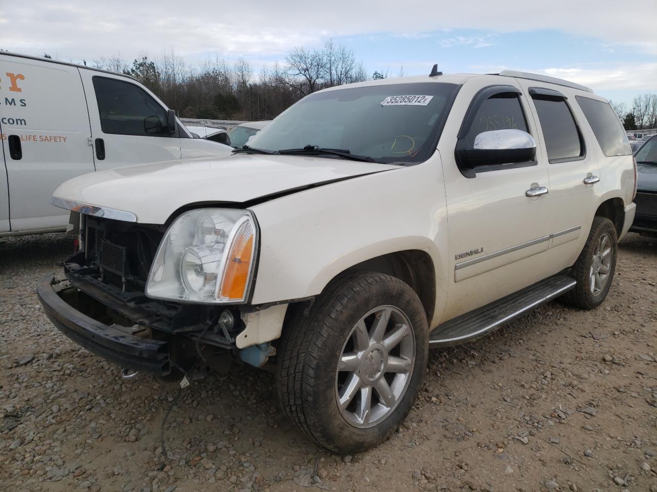 Photo 2 from auction – 2013 GMC YUKON DENA with VIN 1GKS2EEF6DR132473