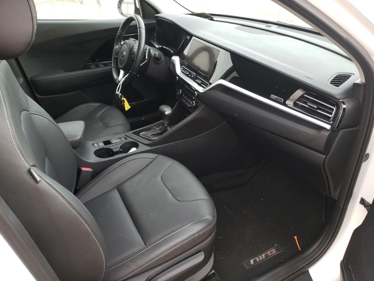 Photo 5 from auction – 2020 KIA NIRO EX PR with VIN KNDCE3LC8L5368553