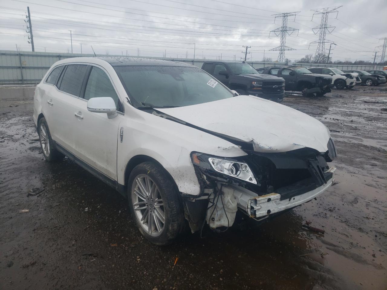 LINCOLN MKT 2014 with VIN 2LMHJ5AT2EBL58518 - Photo from auction