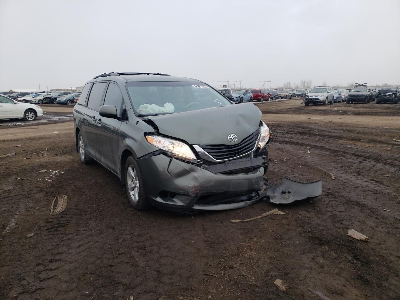 TOYOTA SIENNA LE 2013 with VIN 5TDKK3DC0DS328904 - Photo from auction