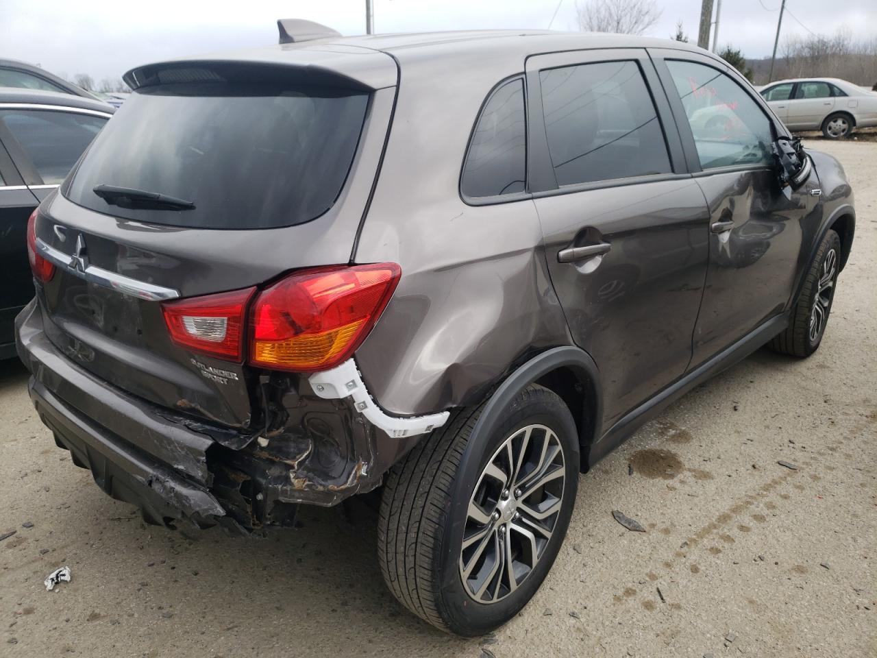 Photo 4 from auction – 2019 MITSUBISHI OUTLANDER with VIN JA4AP3AU1KU033422