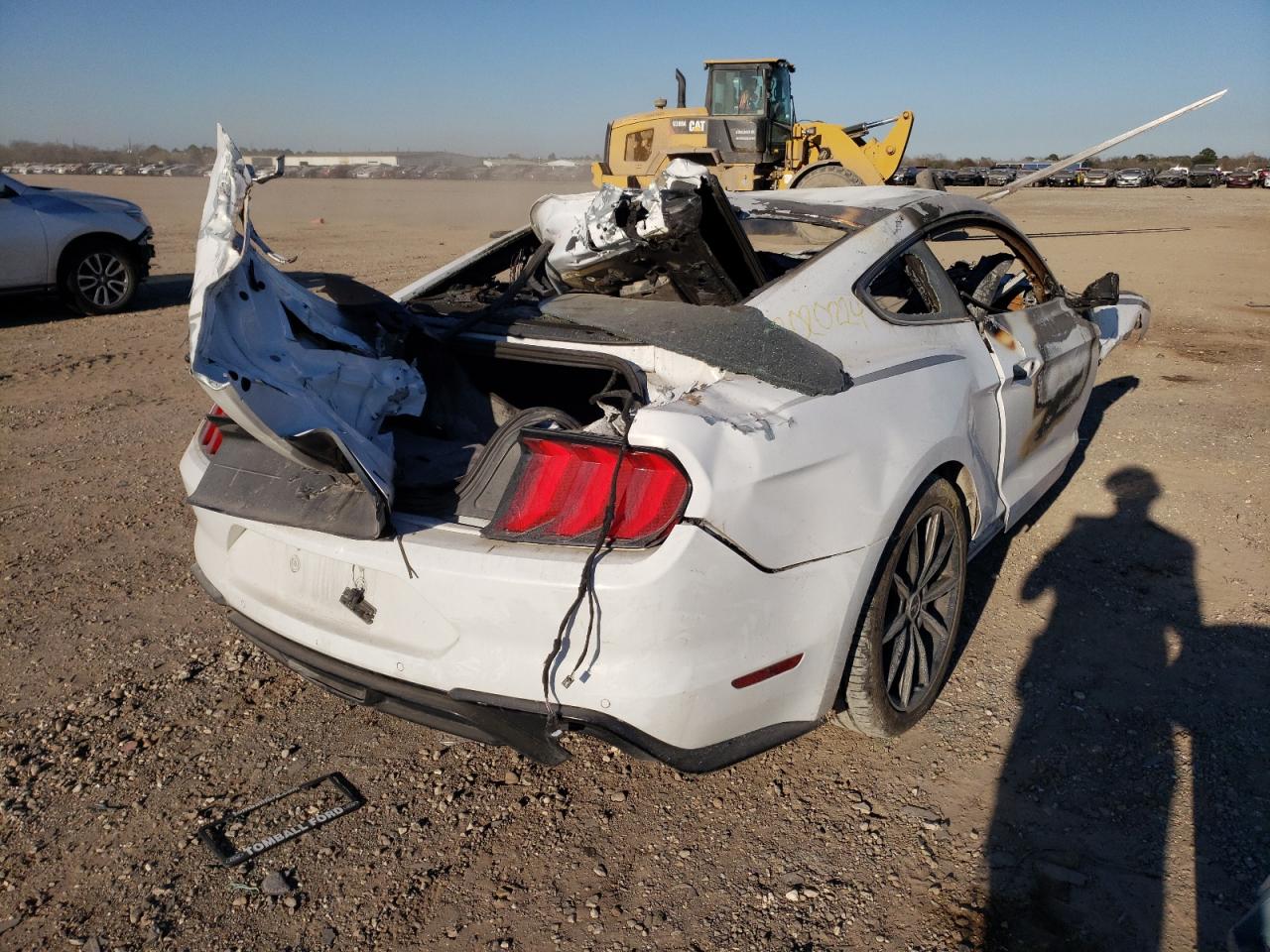 Photo 4 from auction – 2019 FORD MUSTANG with VIN 1FA6P8TH3K5188563