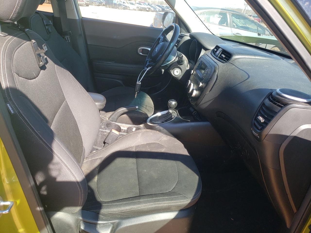 Photo 5 from auction – 2014 KIA SOUL with VIN KNDJN2A27E7723585