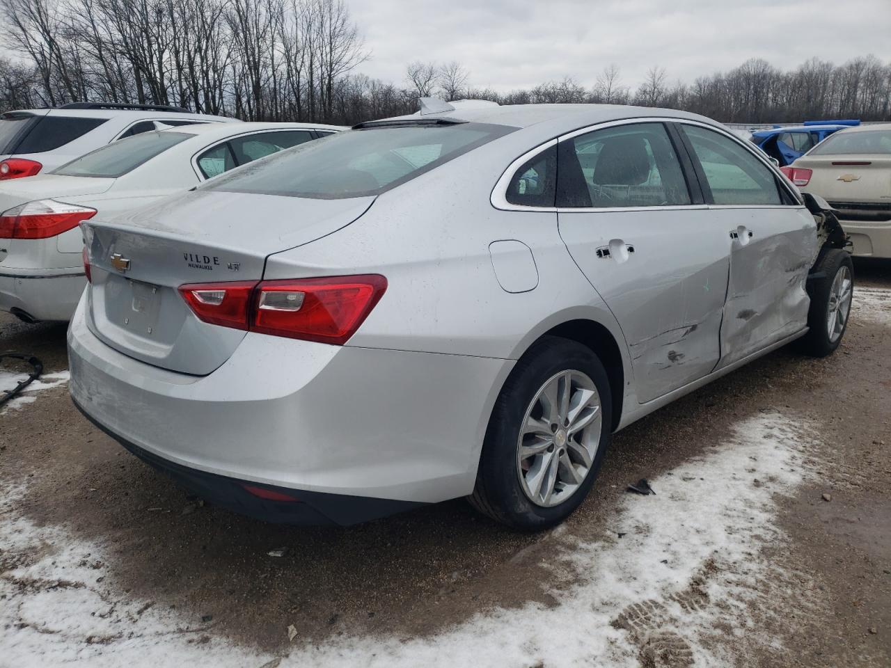 Photo 4 from auction – 2016 CHEVROLET MALIBU LT with VIN 1G1ZE5ST9GF293796