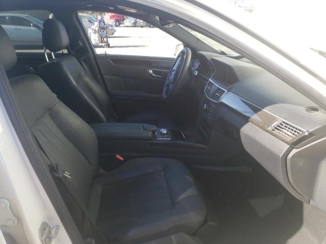 Photo 5 from auction – 2010 MERCEDES-BENZ E 550 with VIN WDDHF7CB2AA032893