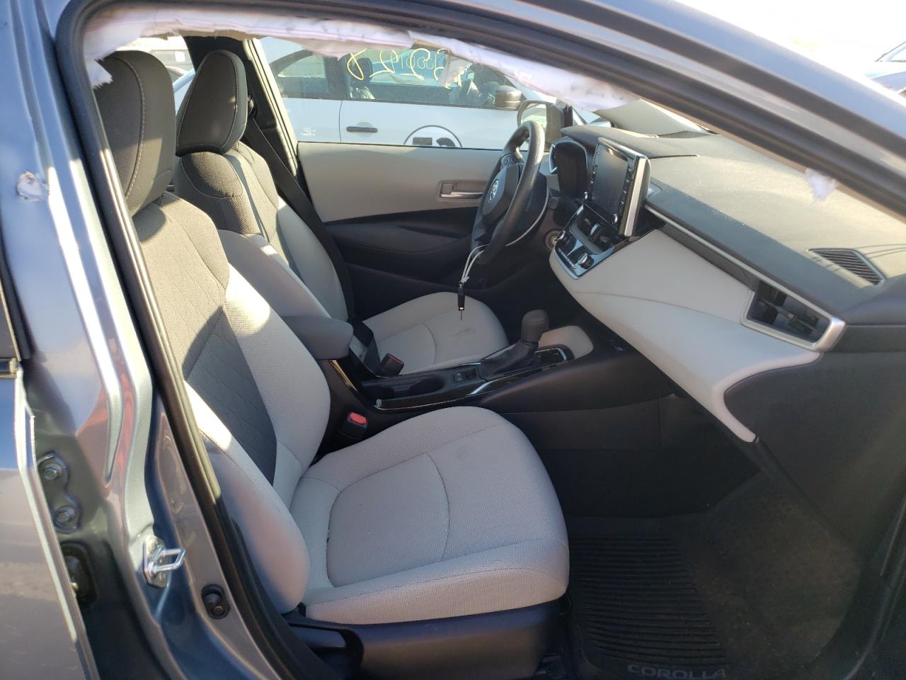 Photo 5 from auction – 2020 TOYOTA COROLLA LE with VIN 5YFEPRAE8LP131428