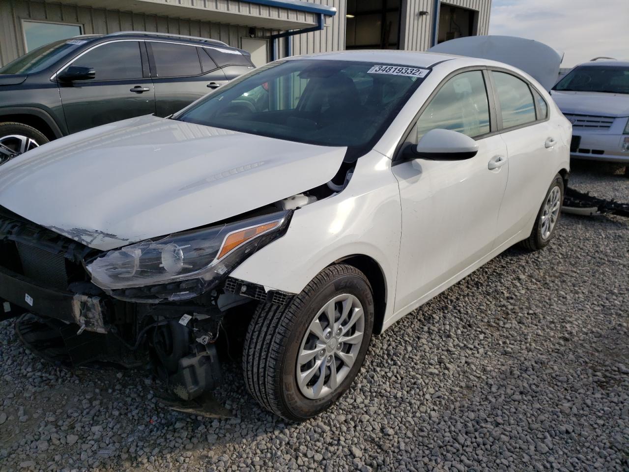 Photo 2 from auction – 2020 KIA FORTE FE with VIN 3KPF24AD5LE173425