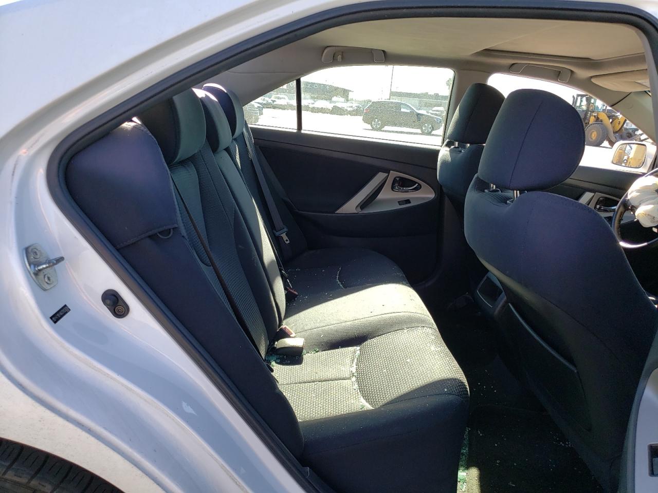 Photo 6 from auction – 2007 TOYOTA CAMRY CE with VIN 4T1BE46K37U550284
