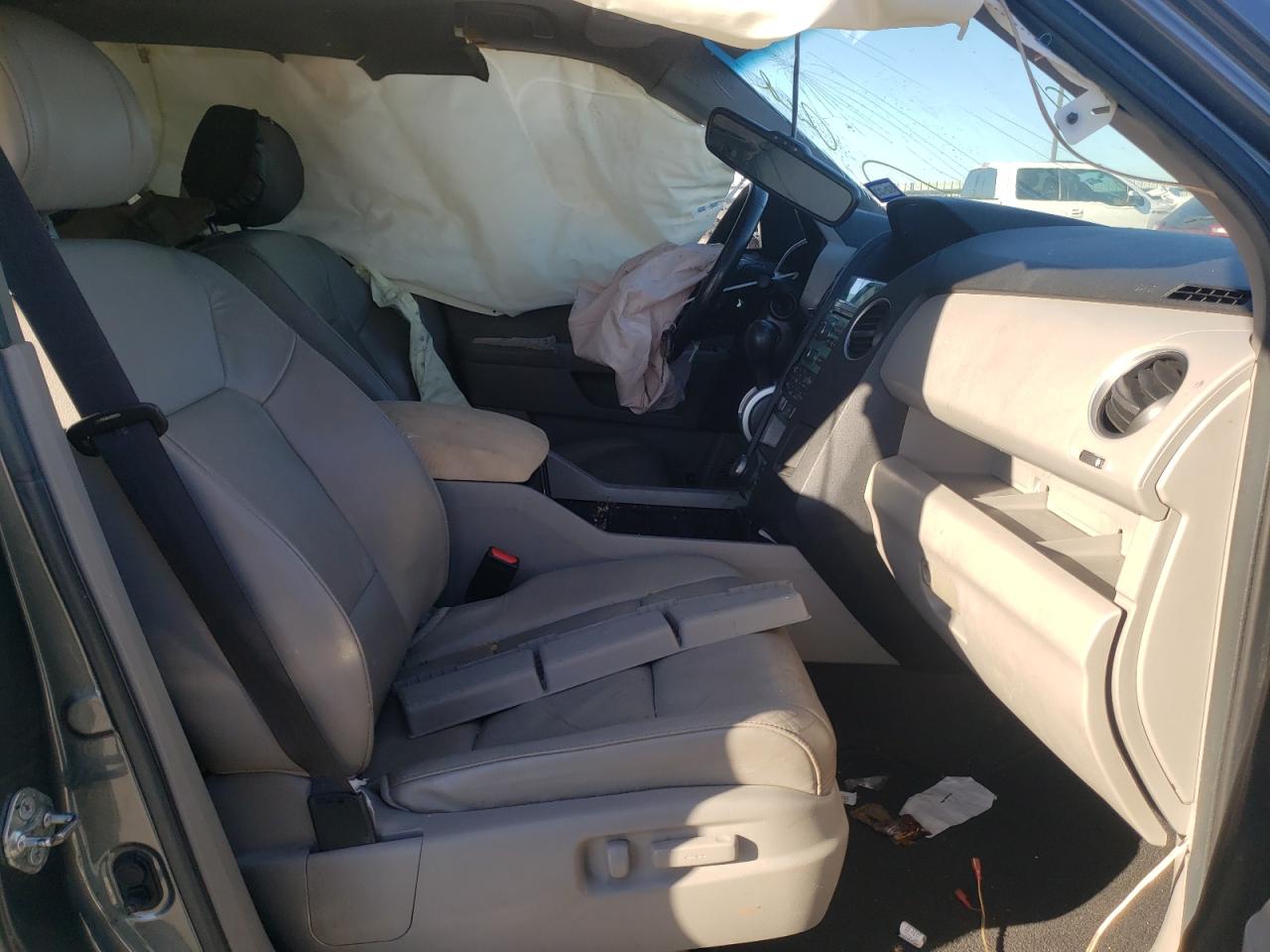Photo 5 from auction – 2010 HONDA PILOT TOUR with VIN 5FNYF3H89AB022661