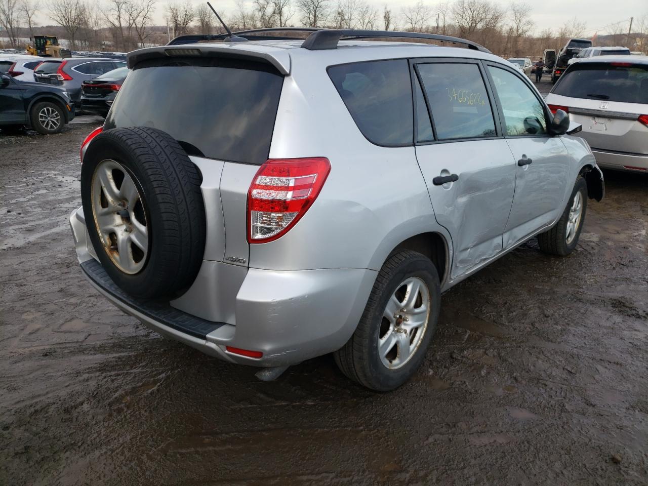 Photo 4 from auction – 2010 TOYOTA RAV4 with VIN JTMBF4DV3AD035565
