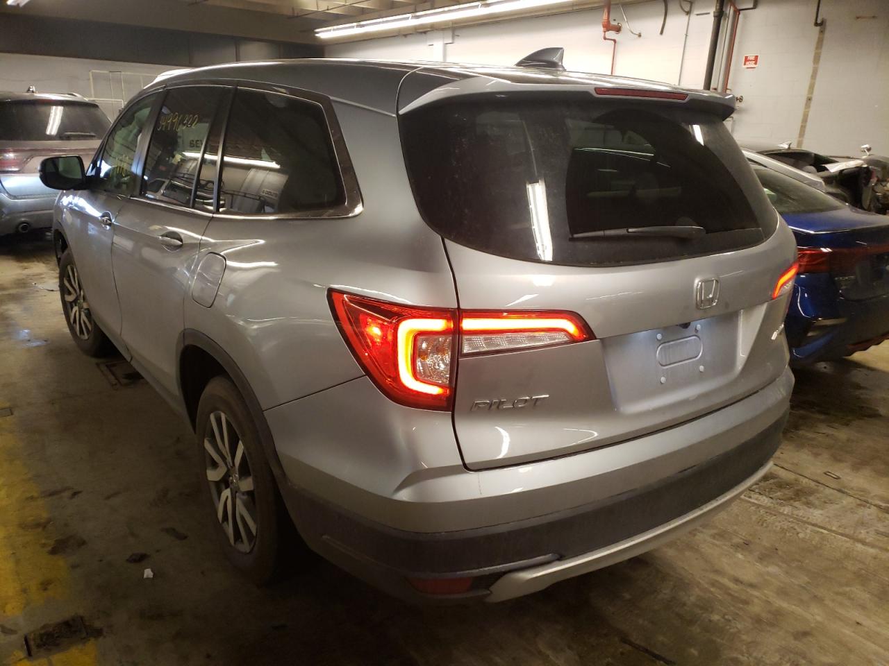 Photo 3 from auction – 2021 HONDA PILOT EXL with VIN 5FNYF6H54MB048841