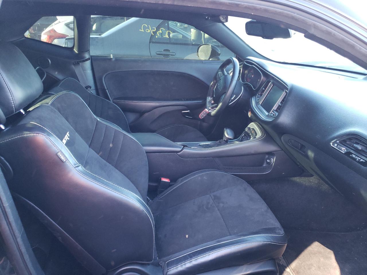 Photo 5 from auction – 2015 DODGE CHALLENGER with VIN 2C3CDZC92FH716021