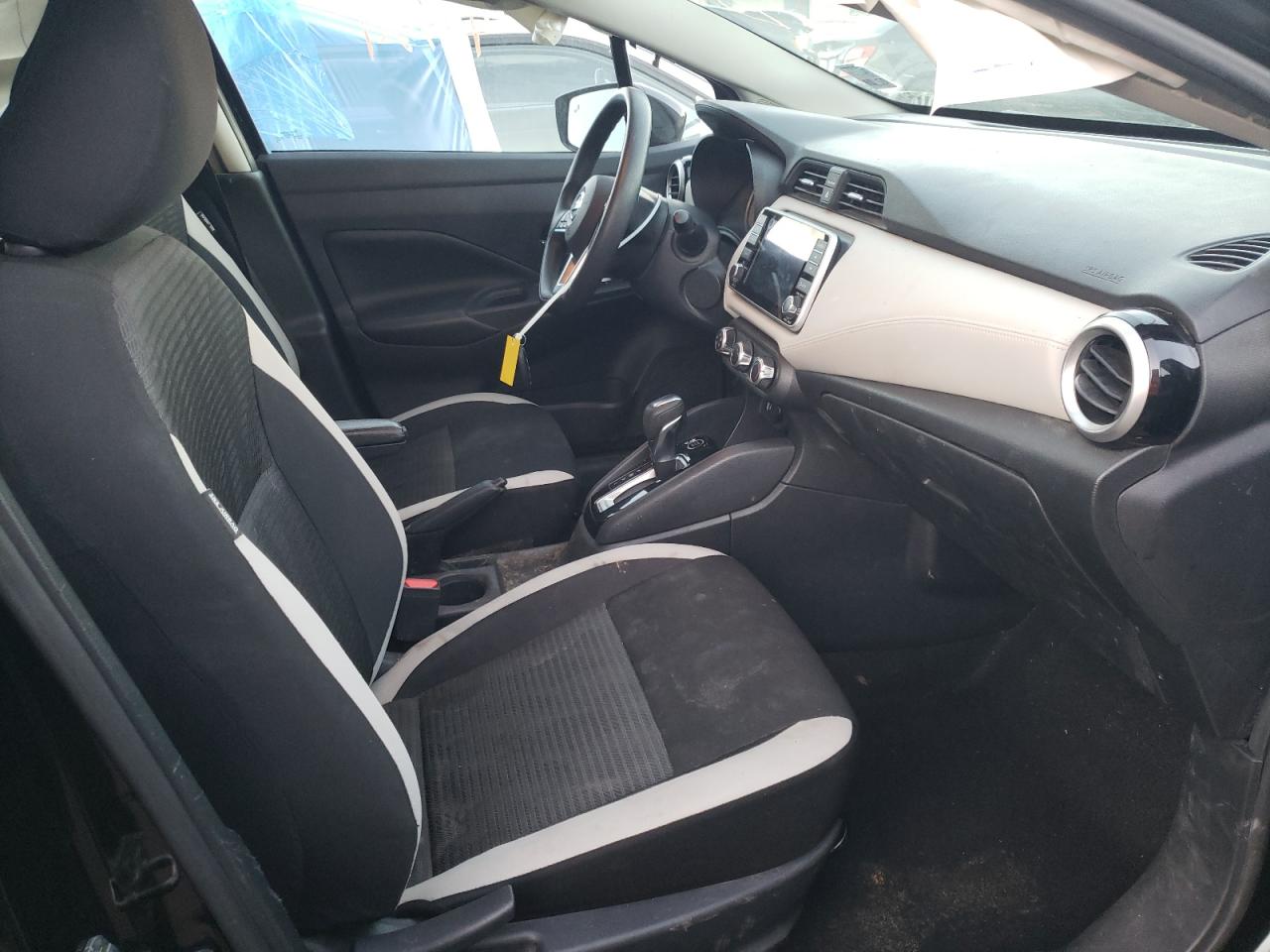 Photo 5 from auction – 2020 NISSAN VERSA SV with VIN 3N1CN8EV2LL877519