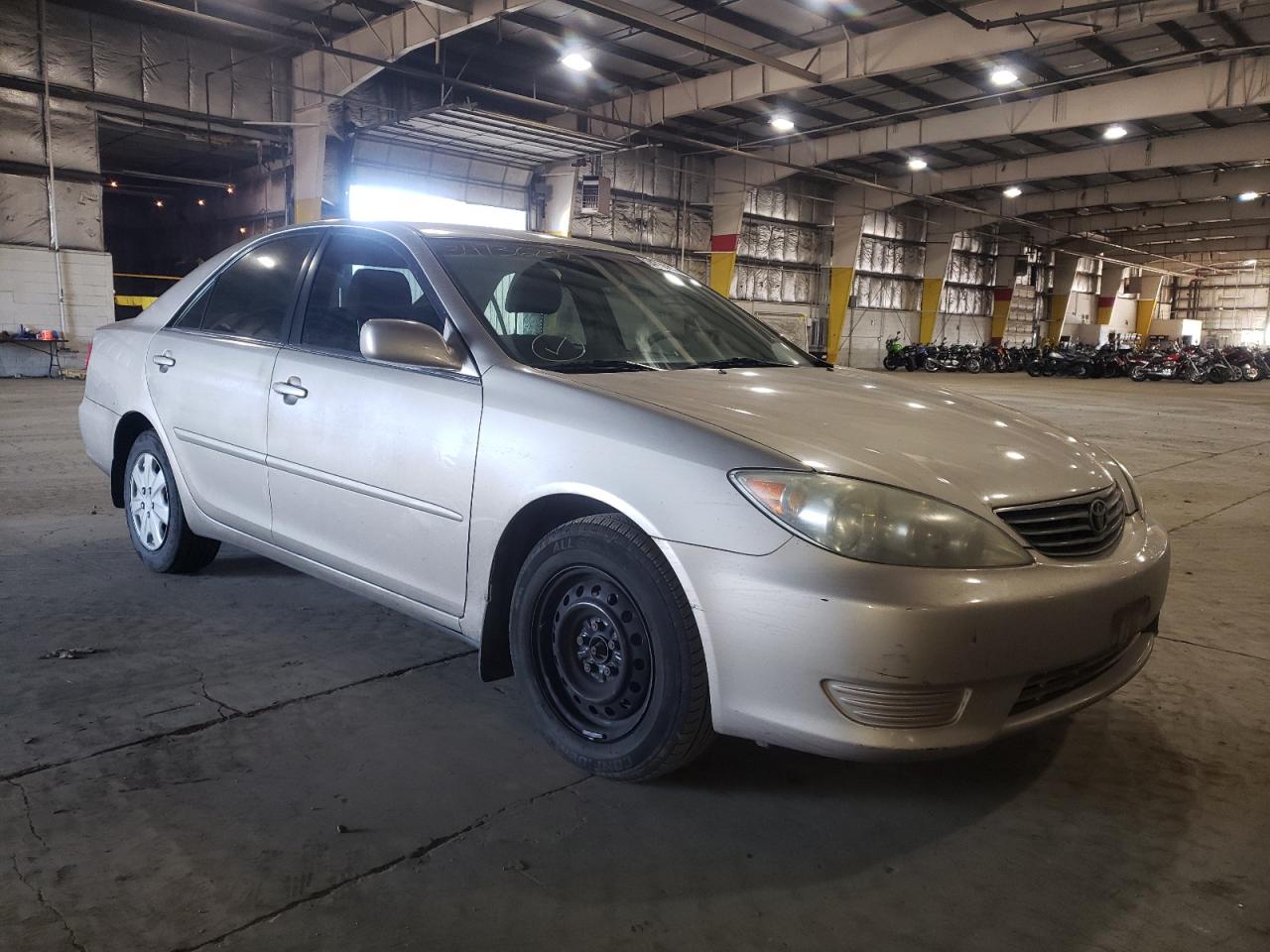 TOYOTA CAMRY LE 2005 with VIN 4T1BE32K65U969730 - Photo from auction
