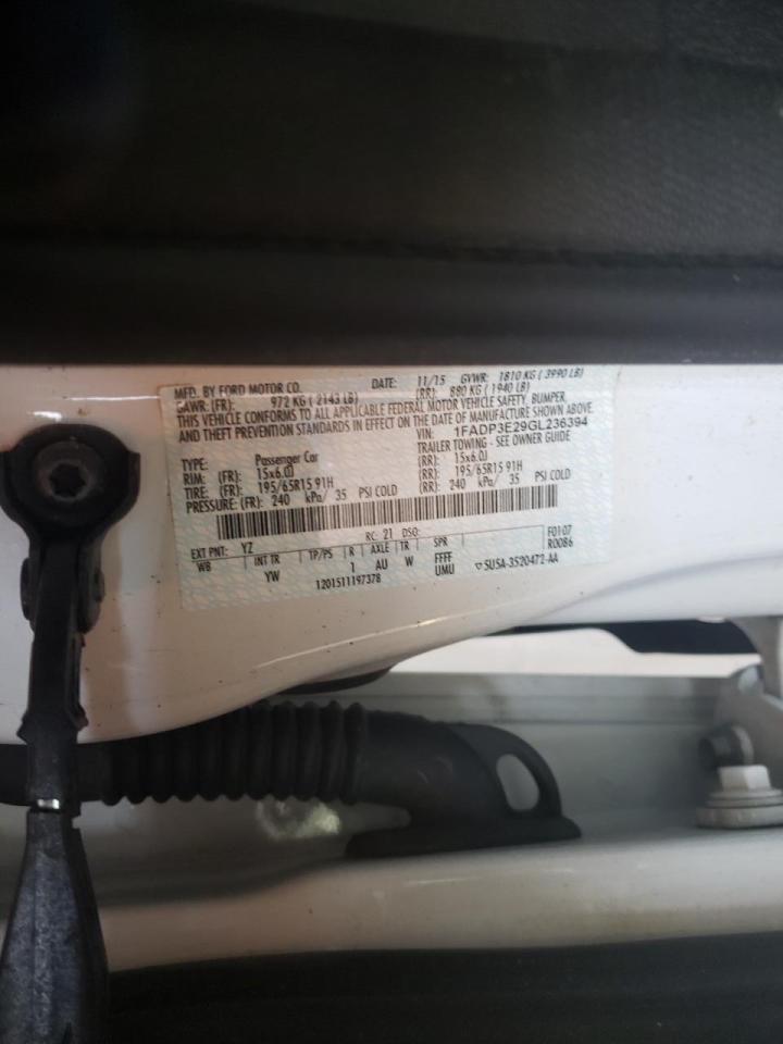 Photo 10 from auction – 2016 FORD FOCUS S with VIN 1FADP3E29GL236394