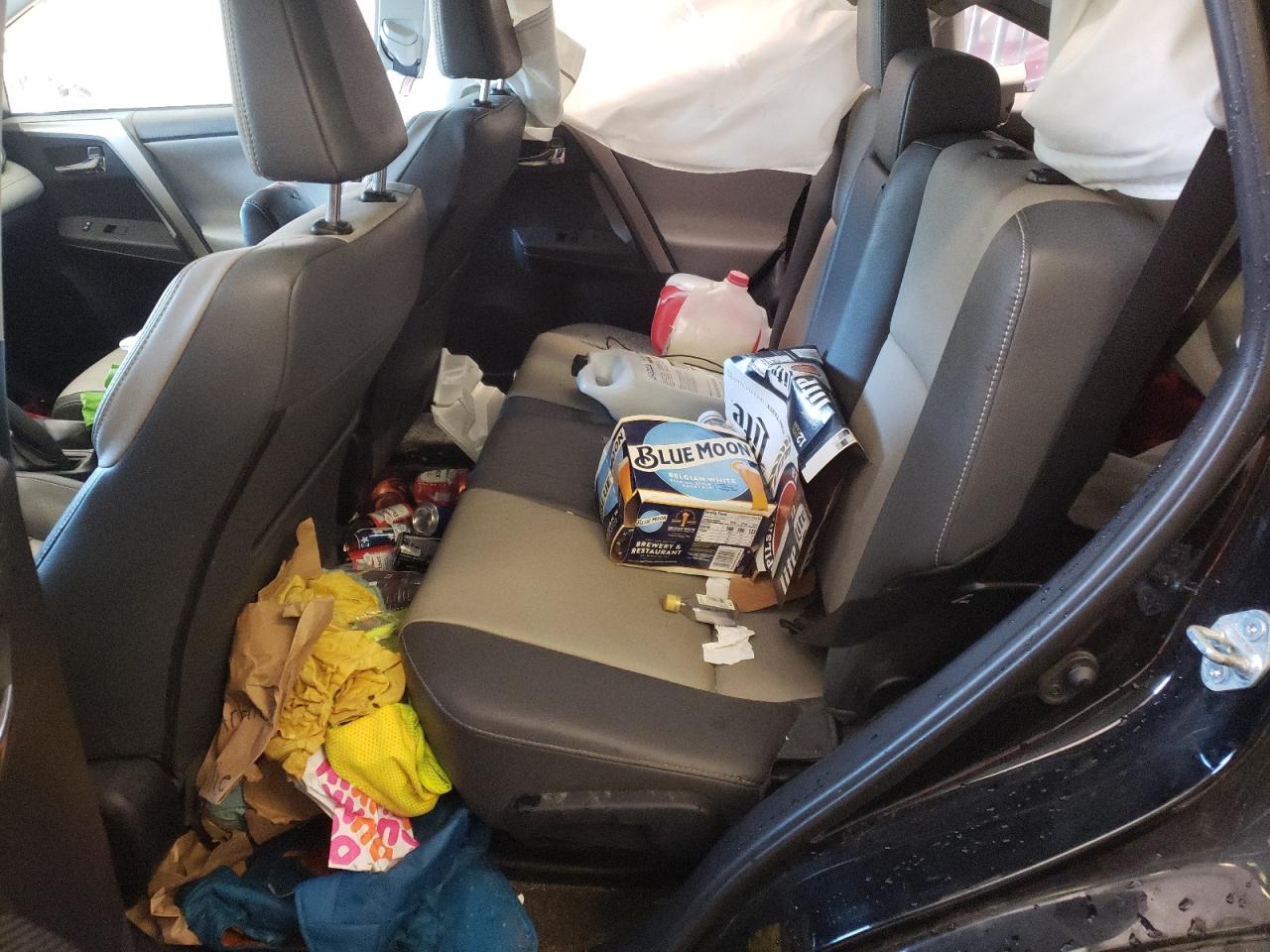 Photo 6 from auction – 2014 TOYOTA RAV4 LIMIT with VIN 2T3DFREV2EW174275