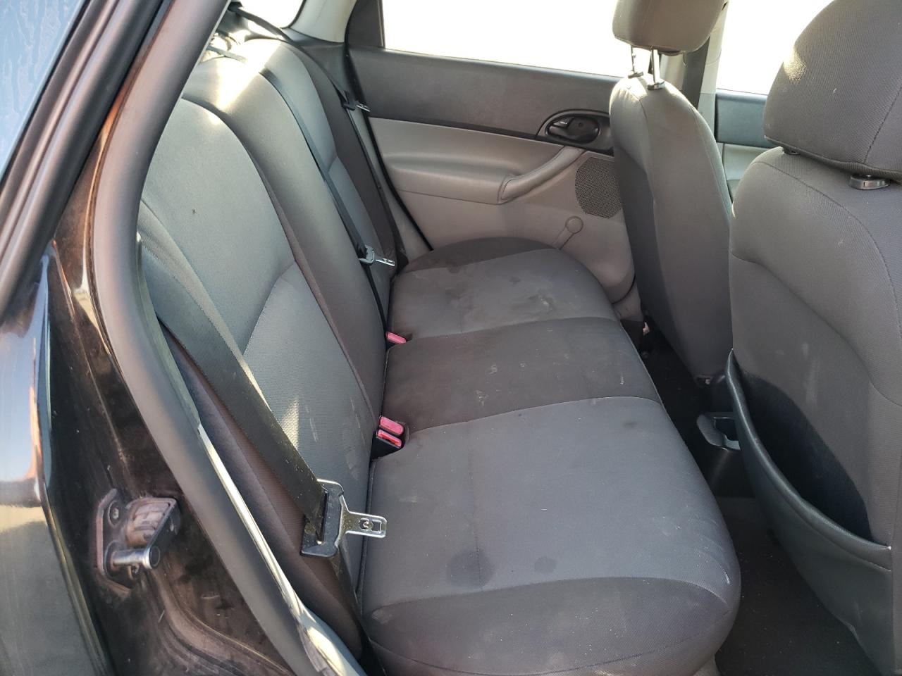 Photo 6 from auction – 2007 FORD FOCUS ZXW with VIN 1FAFP34N77W155512
